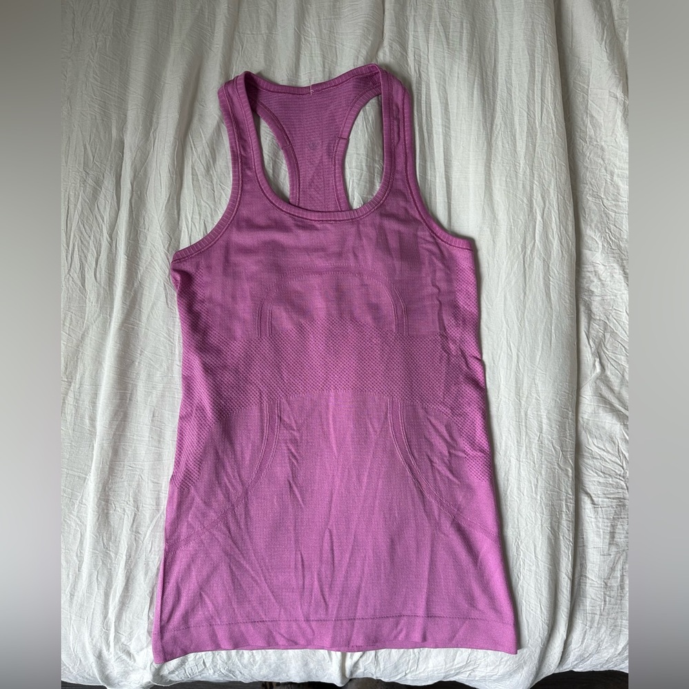 Lululemon Swiftly tech shirt